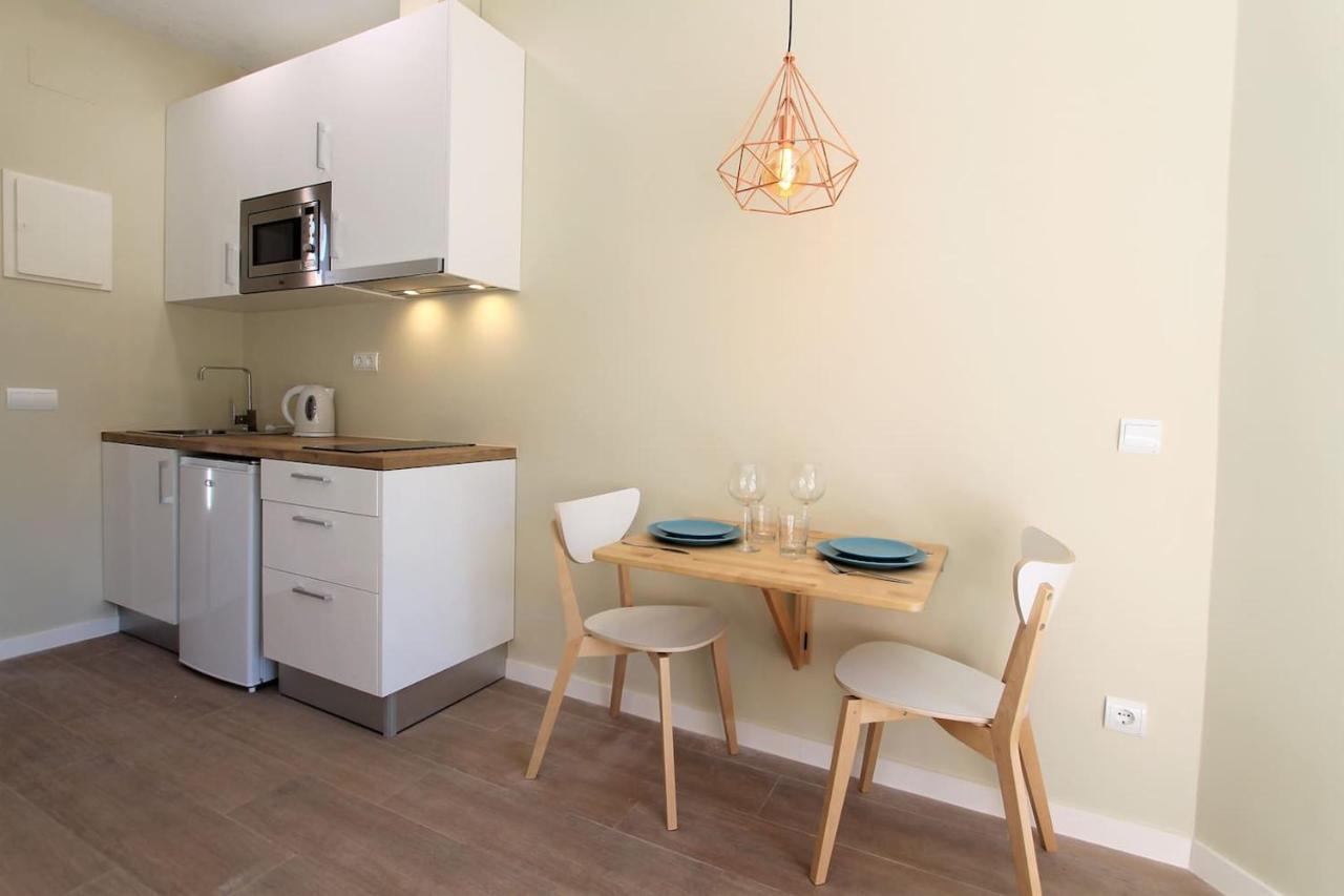 Petit Bijou - Beach apartment III Castelldefels Extérieur photo