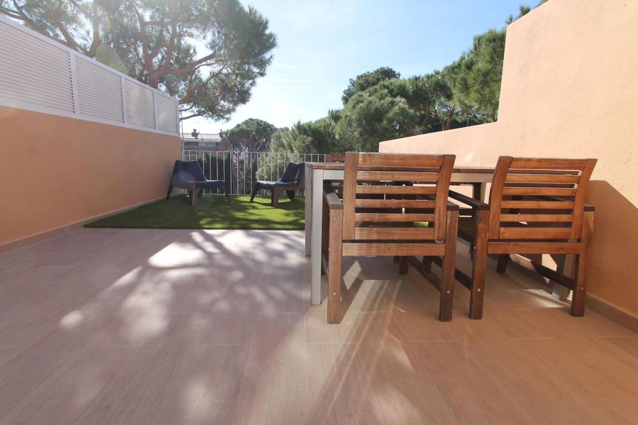 Petit Bijou - Beach apartment III Castelldefels Extérieur photo