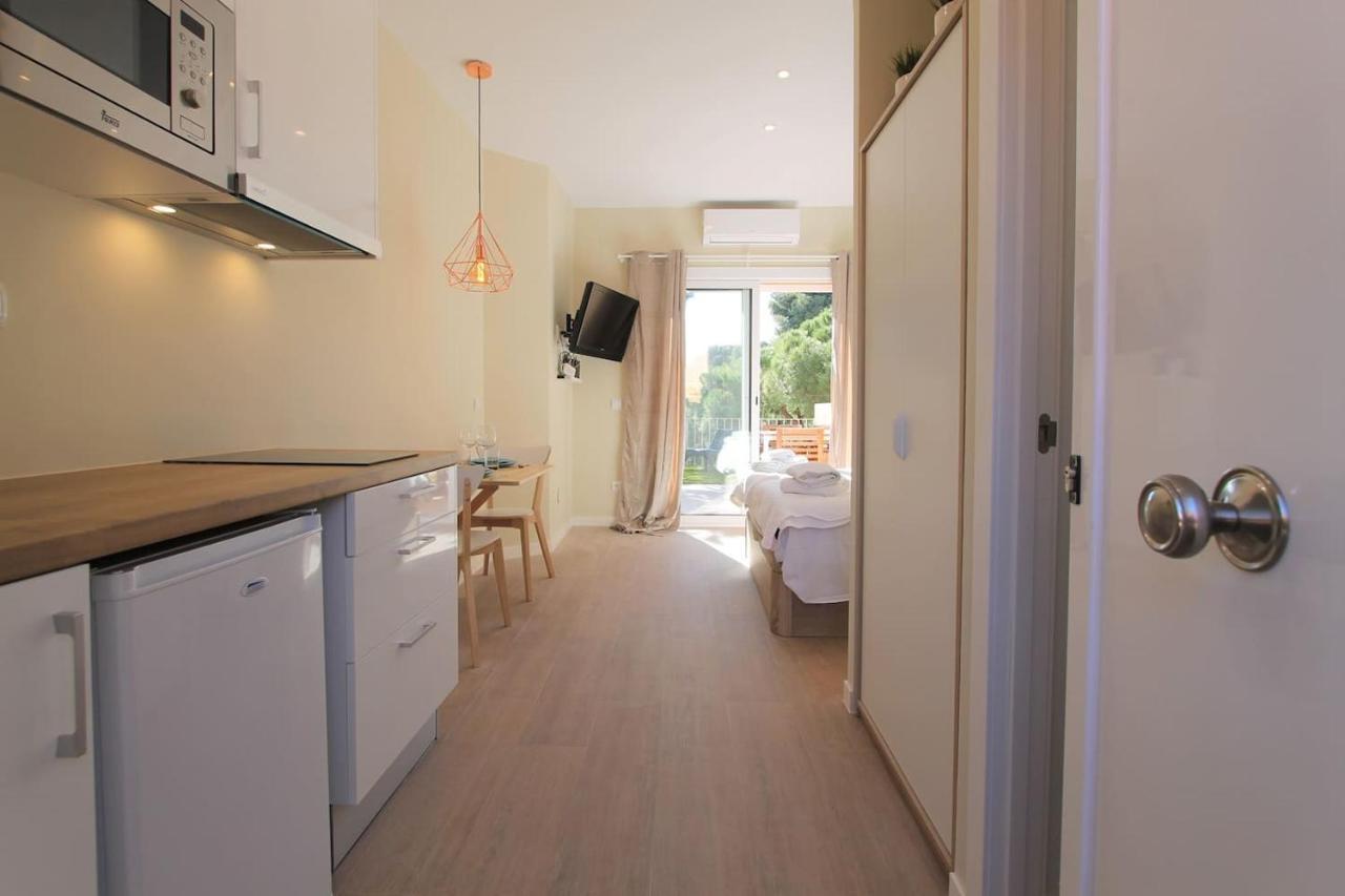 Petit Bijou - Beach apartment III Castelldefels Extérieur photo