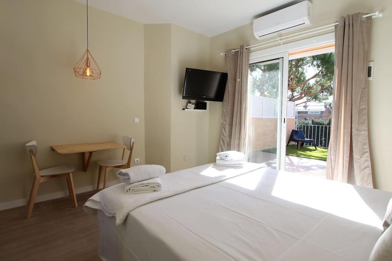 Petit Bijou - Beach apartment III Castelldefels Extérieur photo
